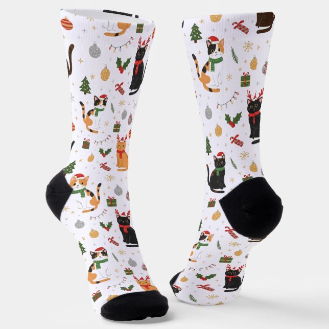 Cute Christmas Cats and Holiday Decorations  Socken (Gewinkelt)