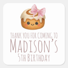 Cute Cinnamon Roll Bun Girl Birthday Party Quadratischer Aufkleber