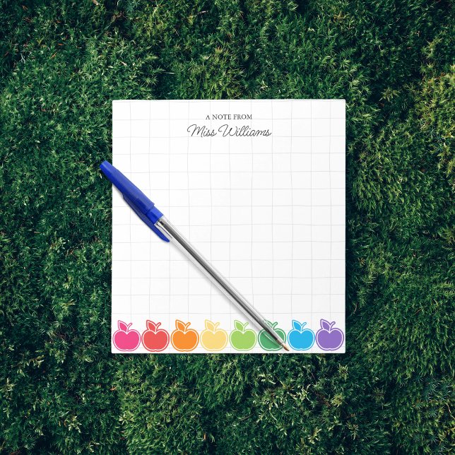 Cute Colorful Teacher's Apple Personalized Name Notizblock (Von Creator hochgeladen)