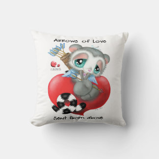 Cute Cupid Lemur on Heart - Arrows of Love Kissen