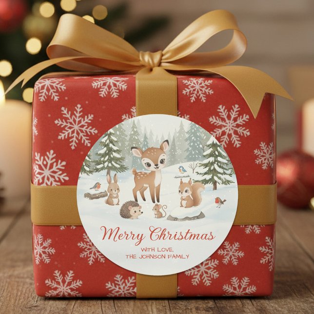 Cute Deer and Woodland Animals Merry Christmas Runder Aufkleber (Von Creator hochgeladen)