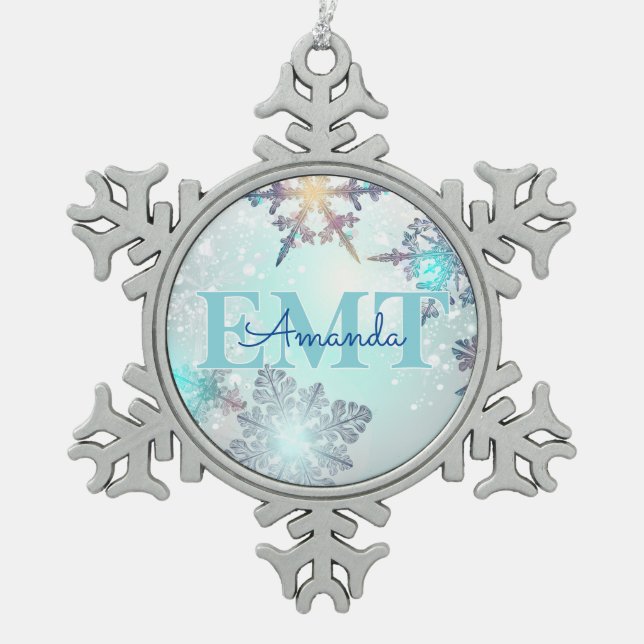 Cute EMT Ice Blue Snowflake Personalized Name  Schneeflocken Zinn-Ornament (Vorderseite)