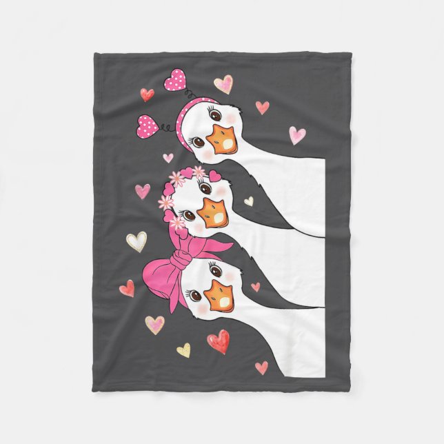 Cute Funny Valentine Silly Gooses Heart Love Match Fleecedecke (Vorderseite)