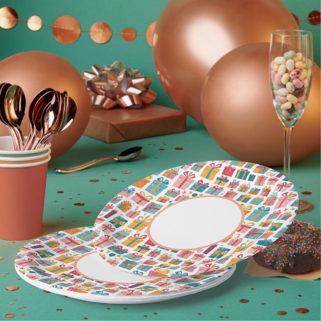 Cute Gifts in Bags and Boxes with Ribbons Pattern Pappteller (Multi)