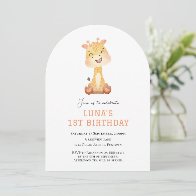 Cute Giraffe arch 1st birthday invitation Einladung (Stehend Vorderseite)