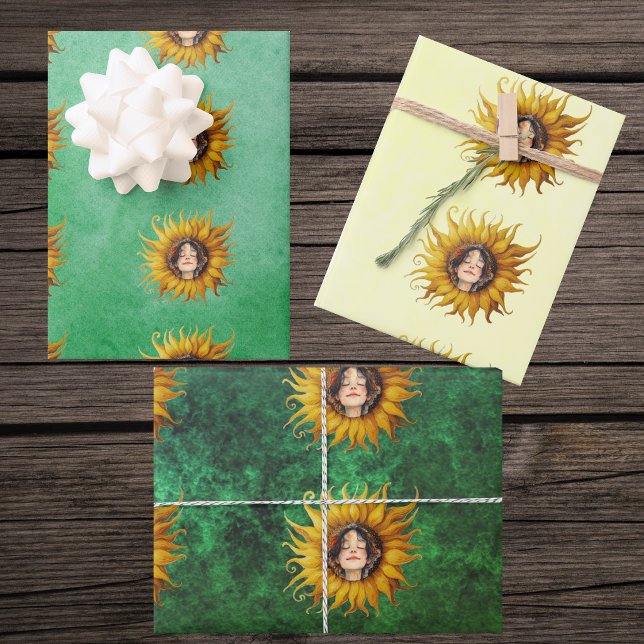 Cute Girls Face Middle of Yellow Sunflower Greens Geschenkpapier Set (Cute smiling girls face inside yellow sunflowers on shads of green and yellow gift wrap sheets.)