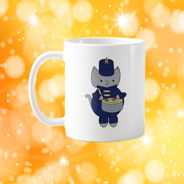 Cute Gray Cat Drummer Blue Marching Band Uniform Kaffeetasse (A mug with a gray cat playing the drums and wearing a navy blue and gold marching band uniform.)