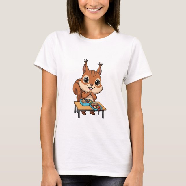 Cute Happy Squirrel Eating Lunch From Bento Boxes T-Shirt (Vorderseite)