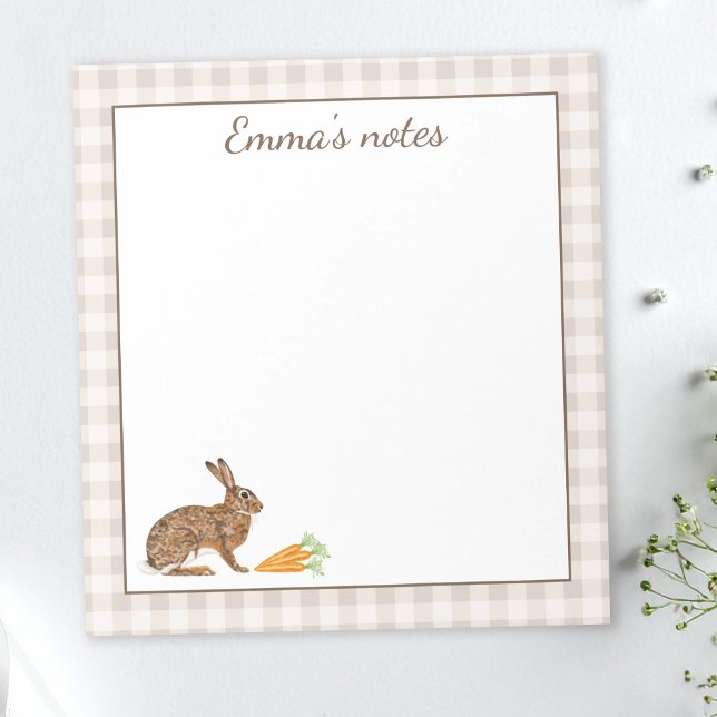 Cute Hare With Carrots On Beige Gingham Easter Notizblock (Von Creator hochgeladen)