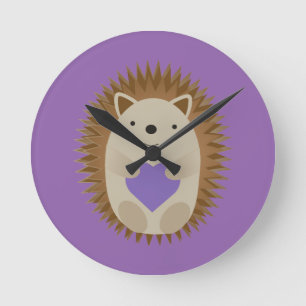 Cute Hedgehog Holidng a Purple Heart Runde Wanduhr