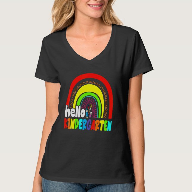 Cute Hello Kindergarten Rainbow First Day Of Schoo T-Shirt (Vorderseite)