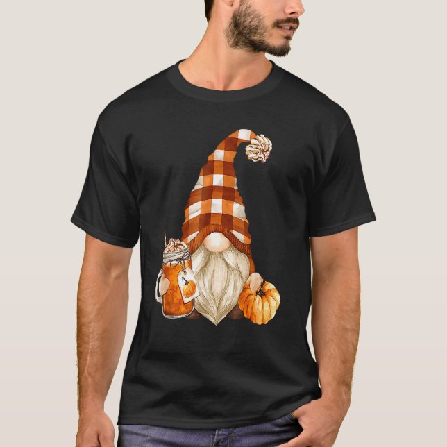 Cute Holiday Gnome For Thanksgiving With Fall Pump T-Shirt (Vorderseite)