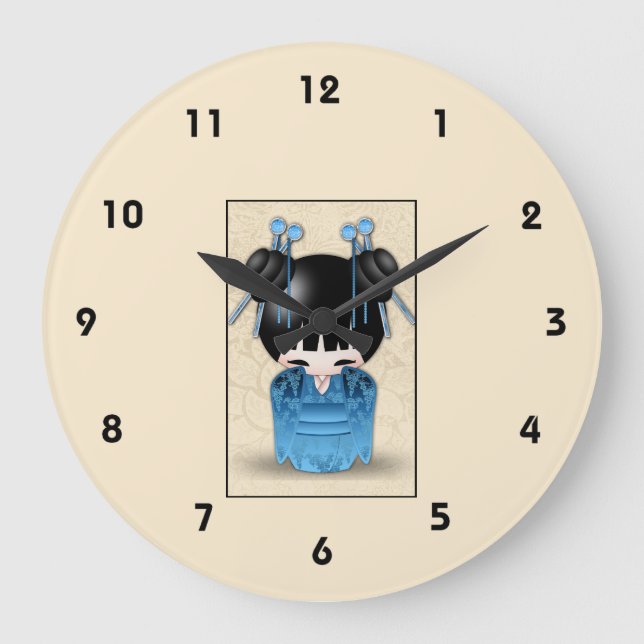 Cute Japanese Kokeshi Doll Dressed in Blue Große Wanduhr (Vorderseite)