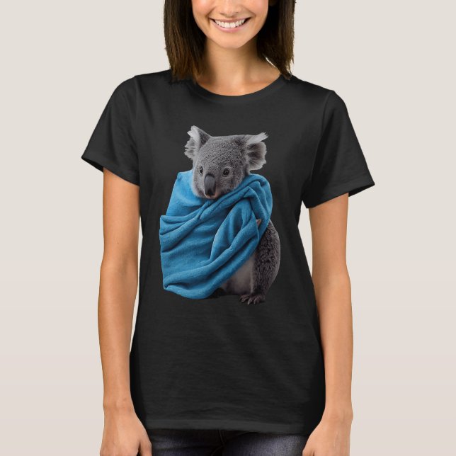 Cute Koala Animal Cuddling with Blue Blanket Koala T-Shirt (Vorderseite)