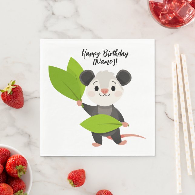 Cute Opossum Green Leaves & Happy Birthday Serviette (Beispiel)