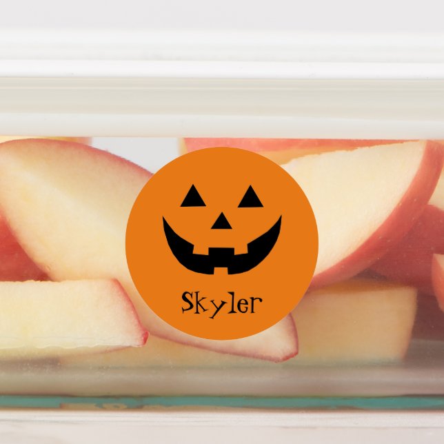 Cute orange jack o lantern custom name Halloween Etiketten (Befestigt)