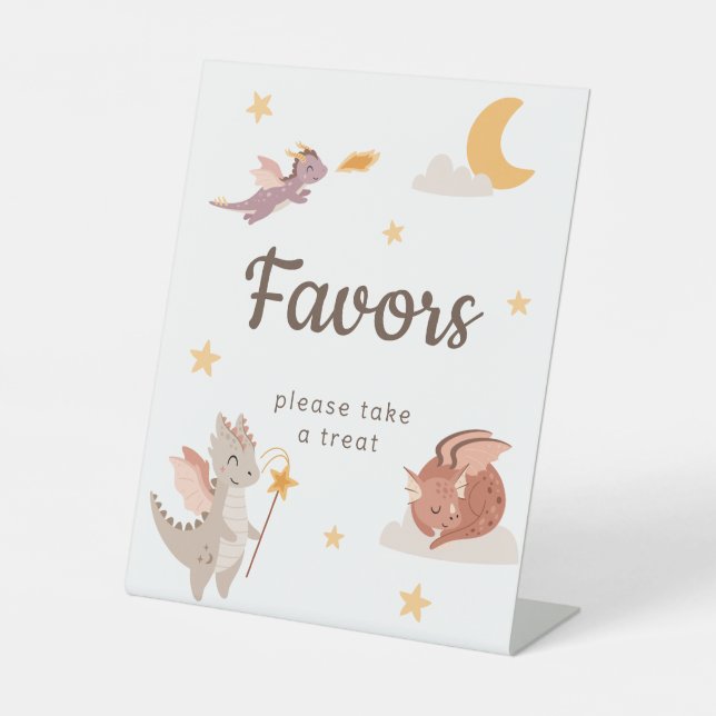 Cute Pastel Dragon Kids Birthday Party Favors Sockelschild (Vorderseite)