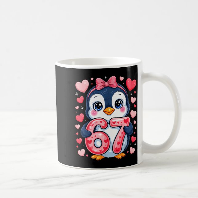 Cute Penguin 67 Six Seven Valentine Hearts 6 7 Mem Kaffeetasse (Rechts)