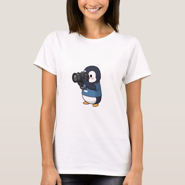 Cute Photographer Penguin Taking Pictures with DSL T-Shirt (Vorderseite)