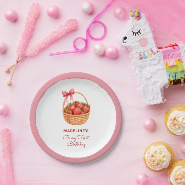Cute Preppy Berry First Birthday Strawberry Pappteller (Party)