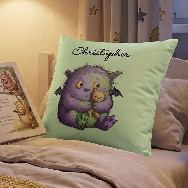 Cute Purple Green Fluffy Monster Buddy Kissen (Von Creator hochgeladen)
