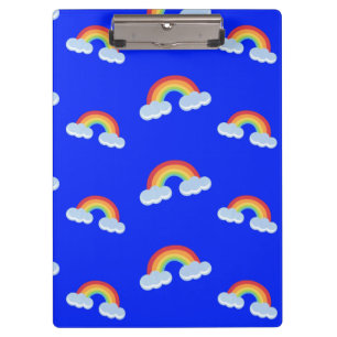 Cute Rainbow with Clouds Pattern Klemmbrett
