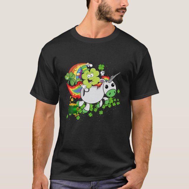Cute Riding Unicorn Funny St Patrick Day T-Shirt (Vorderseite)