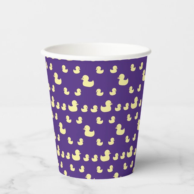 Cute Rubber Duck Modern Purple Baby Shower Pappbecher (Vorderseite)