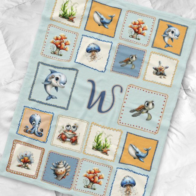 Cute Sea Life Patches Monogram Initial  Fleecedecke (Von Creator hochgeladen)