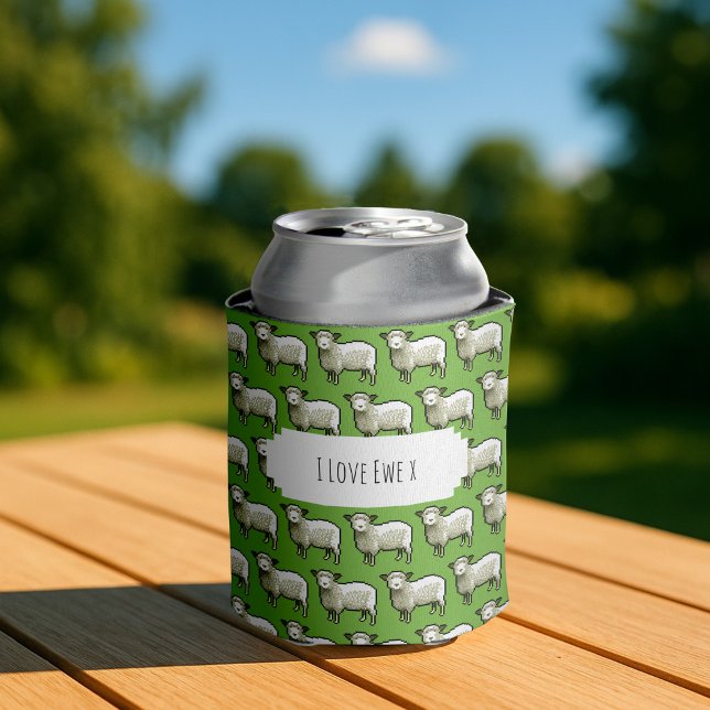 Cute Sheep White & Woolly Flock Pixel Art Pattern Dosenkühler (Von Creator hochgeladen)