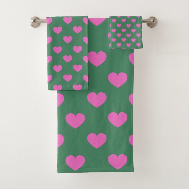 Cute Simple Preppy Pink and Green Heart Pattern Badhandtuch Set (Insitu)