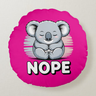 Cute Sleeping Koala “Nope” Funny Cartoon Rundes Kissen