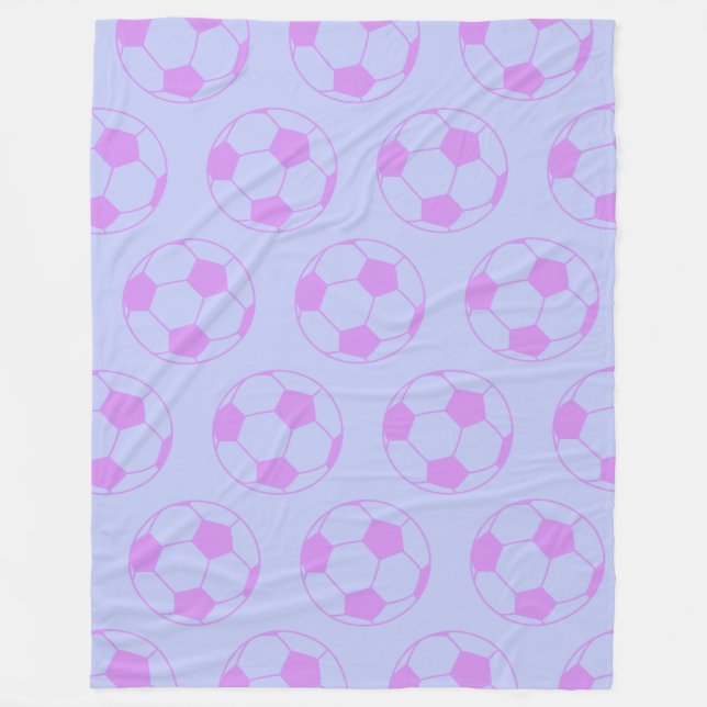 Cute Soccer Ball Pattern in Purple and Blue Fleecedecke (Vorderseite)