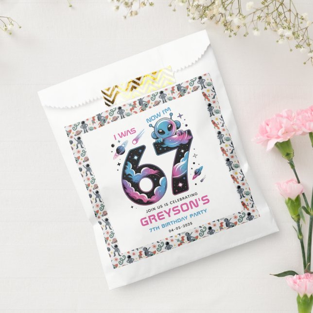 Cute Space 7th Birthday | Six & Seven Year Old Geschenktütchen (Versiegelt)