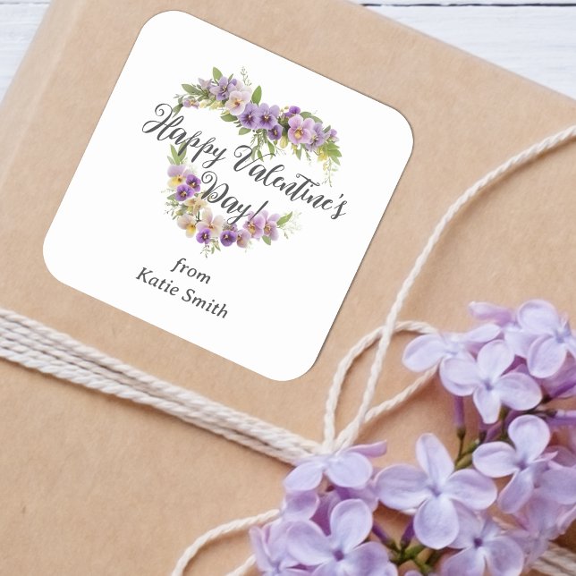 Cute Splendid Purple Shades Floral Valentine's Day Quadratischer Aufkleber (Cute Splendid Purple Shades Floral Valentine's Day Wreath Heart Square Sticker.)