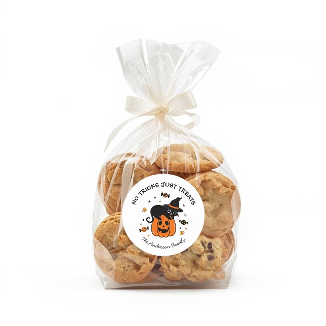 Cute Spooky Halloween Black and Orange Runder Aufkleber (Von Creator hochgeladen)