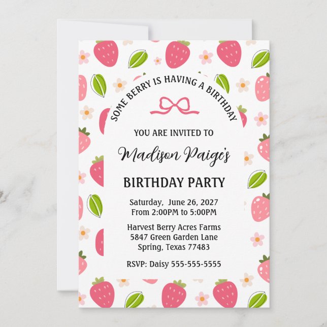 Cute Strawberry Pink Girls Birthday Invitation Einladung (Vorderseite)