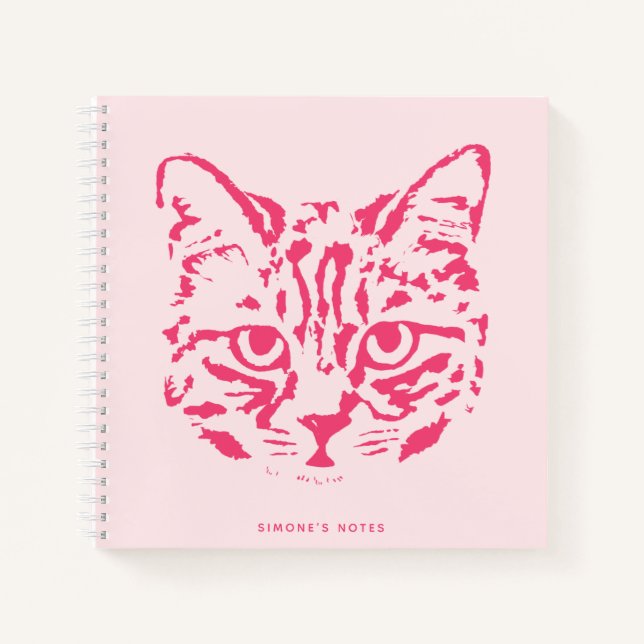 Cute Tabby Cat Face Pink and Red Notizbuch (Vorderseite)