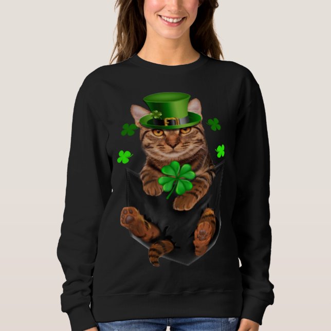 Cute Tiger Cat Leprechaun in Pocket St Patrick s D Sweatshirt (Vorderseite)