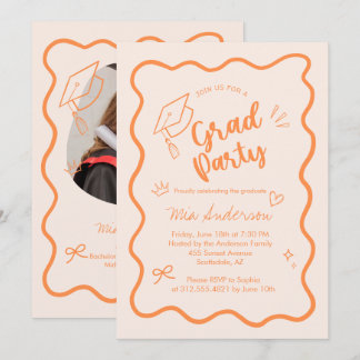 Cute Trendy Pink Wavy Border Graduation Invitation Ankündigung