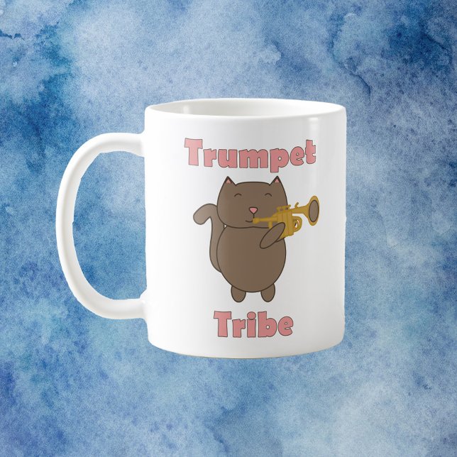 Cute Trumpet Tribe Cat Illustration Music Lover Kaffeetasse (A mug with a cute brown cat playing the trumpet with the words trumpet tribe.)