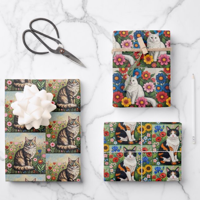Cute Whimsical Cats and Folk Art Flowers Geschenkpapier Set (Vorderseite)