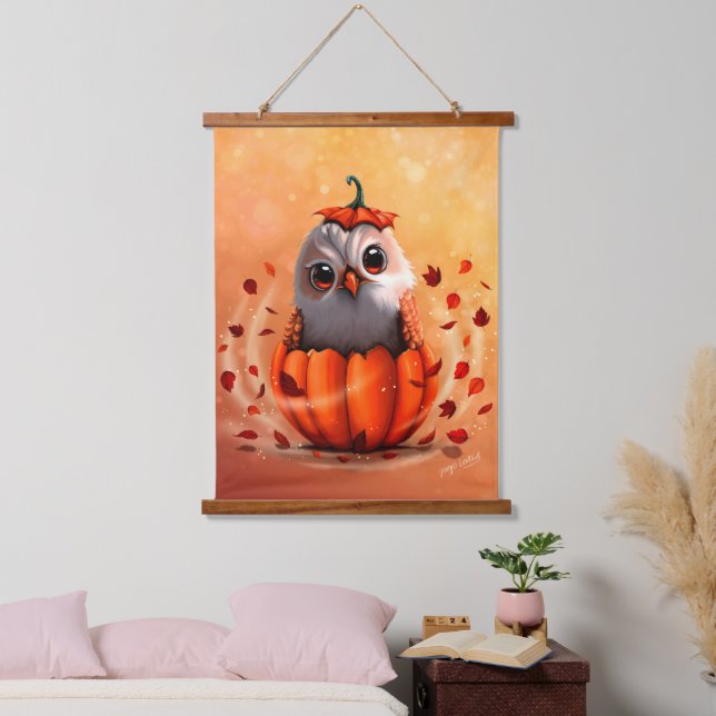Cute Wildlife Of An Owl's : Autumn's forest  Wandteppich Mit Holzrahmen (Schlafzimmer)