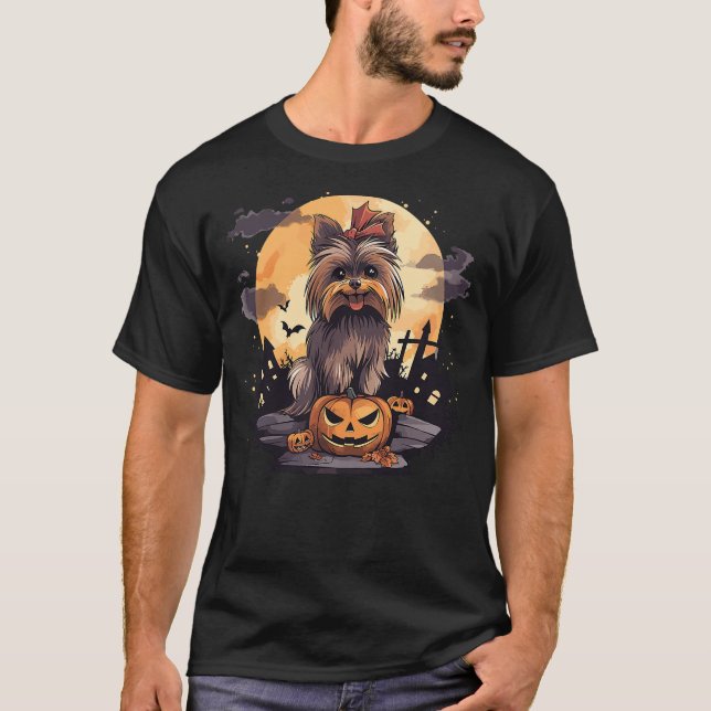 Cute Yorkie Dog Halloween Pumpkin Bats and Moon T-Shirt (Vorderseite)