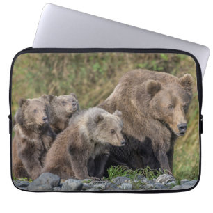 Cutest Baby Animals Kodiak Mama Bear & Cubs Laptopschutzhülle