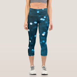 Cyan Blue Funkelnd Bokeh Abstrakt Capri Leggings