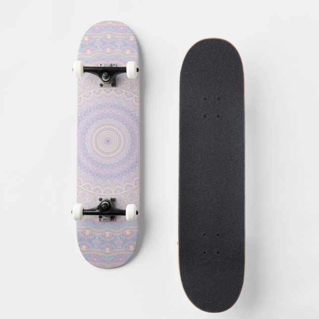 Cyan, Yellow, Magenta Mandala Skateboard (Vorderseite)