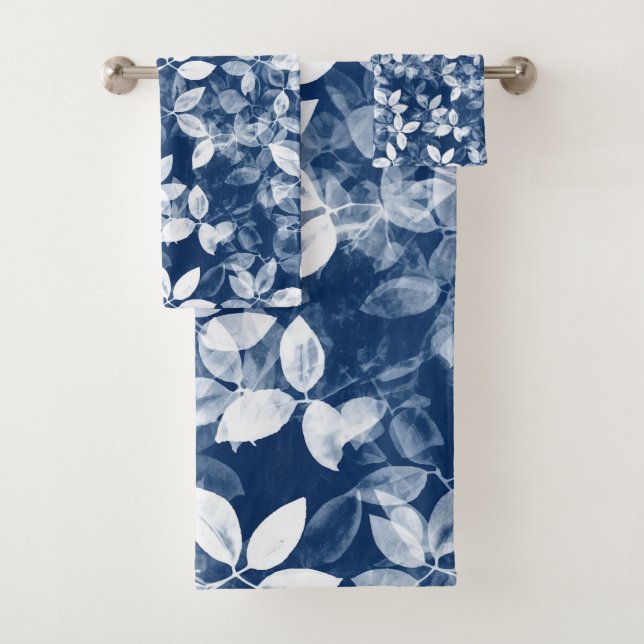 Cyanotype Blue Leaf Print Badhandtuch Set (Insitu)