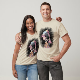 Cyber-Girl mit Perlenohrring T-Shirt