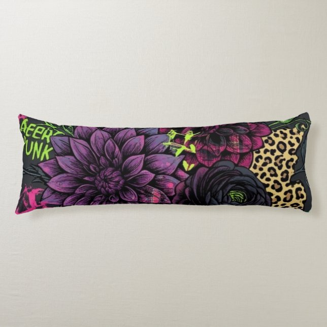 Cyberpunk Dark Floral Throw Pillow - Edgy Punk Roc Seitenschläferkissen (Vorderseite)